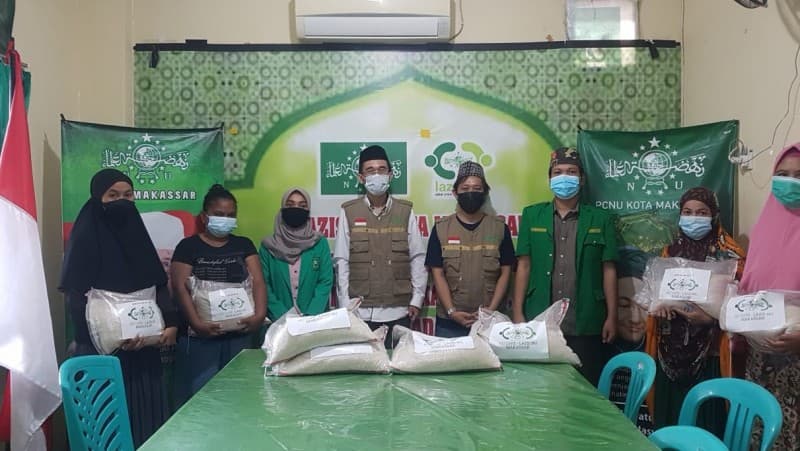 LAZISNU Makassar Berbagai Beras di Tengah Pandemi Covid-19