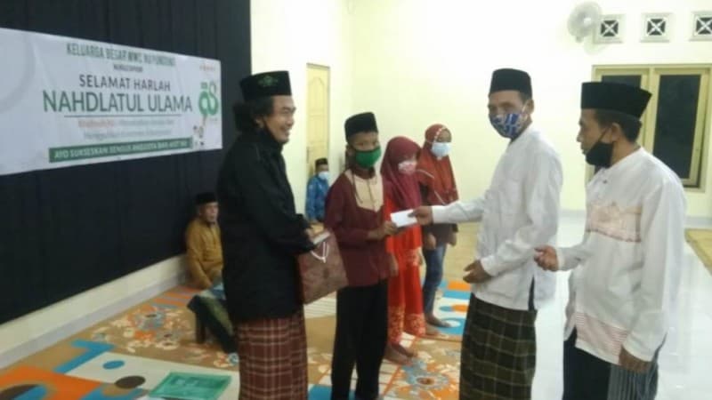 Sambut Harlah NU, MWCNU Pundong Bantul Santuni Anak Yatim