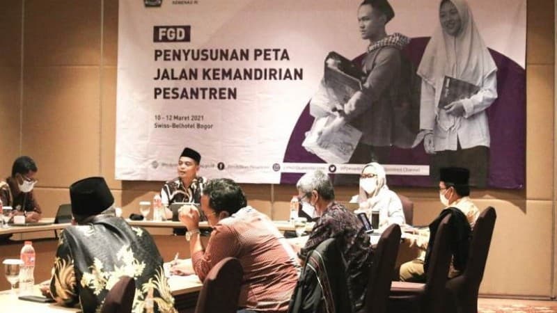 Kementerian Agama Matangkan Peta Jalan Kemandirian Pesantren