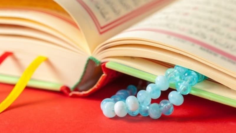 Bolehkah Membaca Al-Qur’an dengan Urutan Ayat Secara Terbalik?