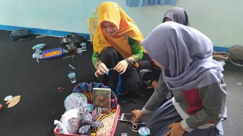 IPPNU Purworejo Praktik Pembuatan Mahar dalam Pelatihan Wirausaha