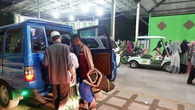 Ribuan Santri di Cianjur Dipulangkan Lebih Awal
