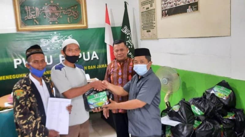 PWNU Papua Kirim Paket Lebaran ke Empat PCNU