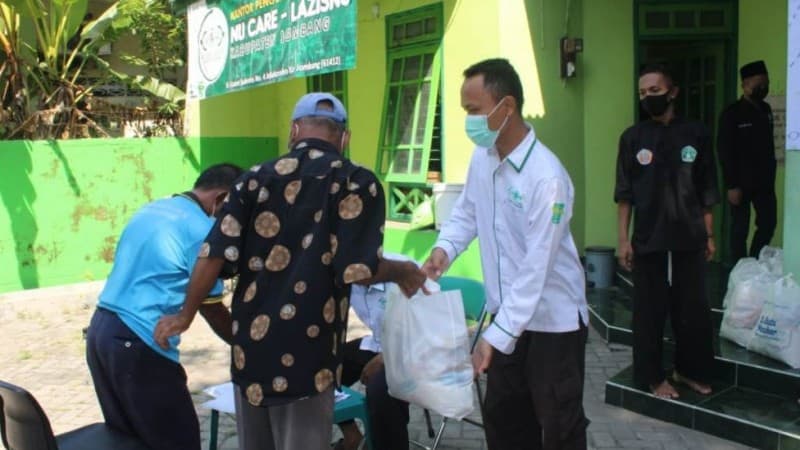 Cerita Sopir Angkot di Jombang Dapat Bantuan Ramadhan LAZISNU