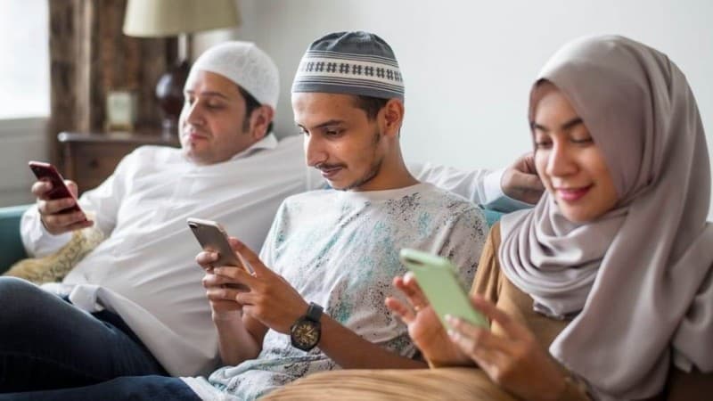 Tips Mengatasi Kecanduan Medsos menurut Habib Husein Jafar