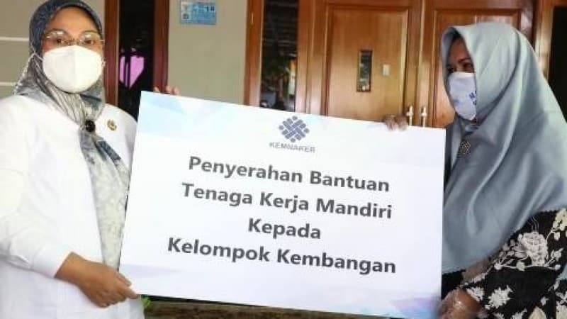 2 Tahun Menderita, PKL di Jakarta Dapat Bantuan TKM Kemnaker