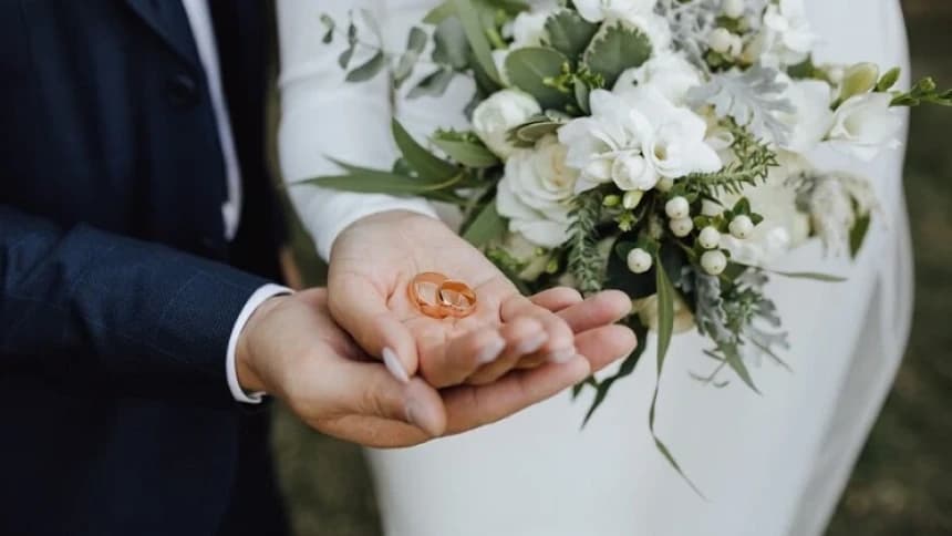 Pandangan Islam soal Orang Tua yang Memaksakan Jodoh Anaknya