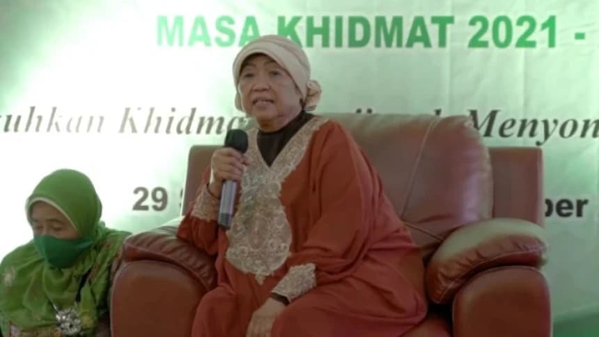 Untuk Kemudahan dalam Hidup, Hj Lily Wahid: Baca Fatihah Setelah Bangun Tidur