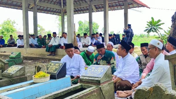 Sambut Peringatan Harlah Ke-102 NU, Pengurus NU di Lamongan Gelar Ziarah Muassis