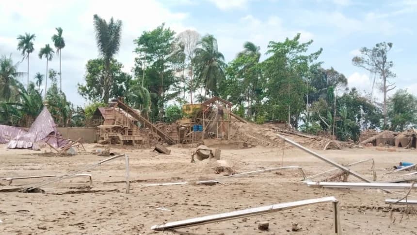 Jelang Malam Pergantian Tahun, Pengungsi Banjir Aceh Tamiang Masih Bertahan di Dayah