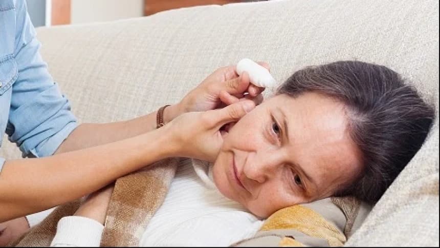 Apakah Penggunaan Obat Tetes Telinga Dapat Membatalkan Puasa?