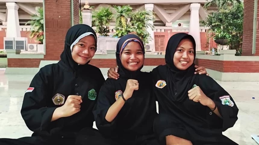 Cerita 3 Srikandi Asal Sulawesi Geluti Pencak Silat Pagar Nusa