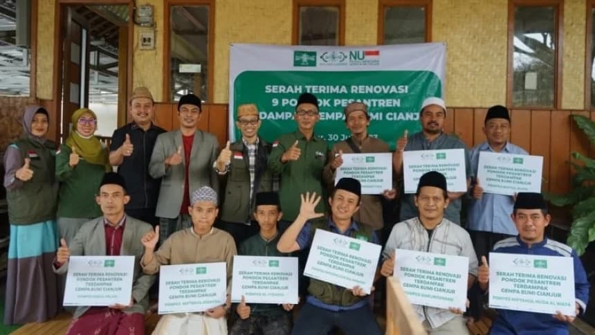 LAZISNU Serahkan Bantuan Renovasi 9 Pesantren Terdampak Gempa Cianjur