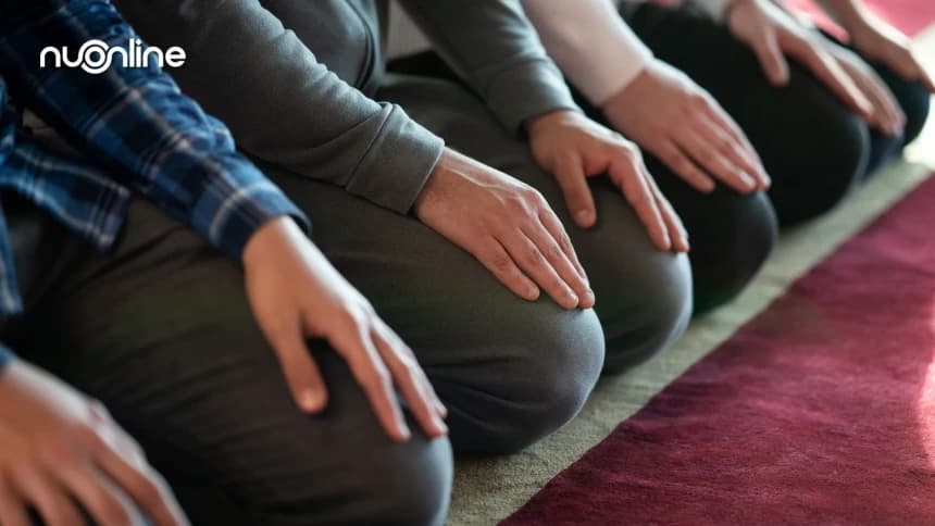 Hukum Ikut Shalat Jamaah namun Beda Niat dengan Imam