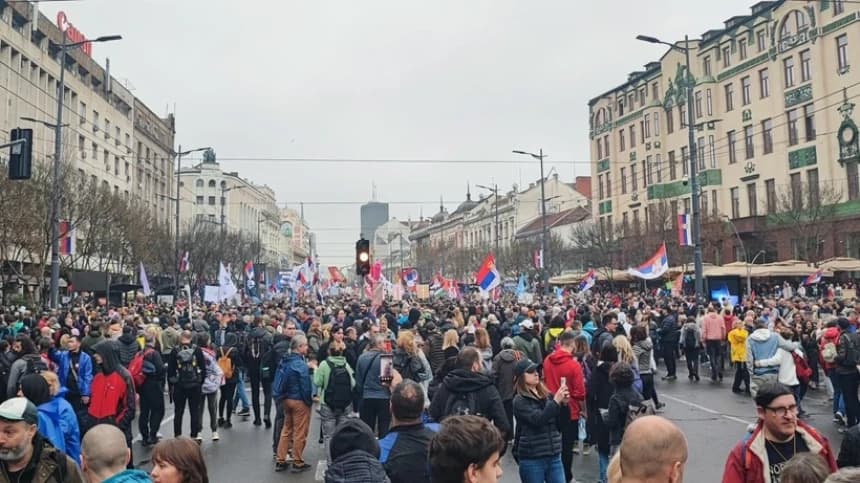 Ratusan Ribu Rakyat Sipil di Serbia Turun ke Jalan, Tuntut Pemerintahan yang Korup