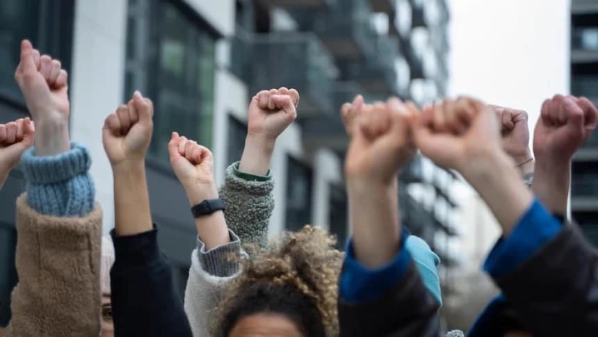Presiden Xi Jinping Dituntut Mundur karena Kebijakan Lockdown, Bagaimana Hukum Islam Memandang?