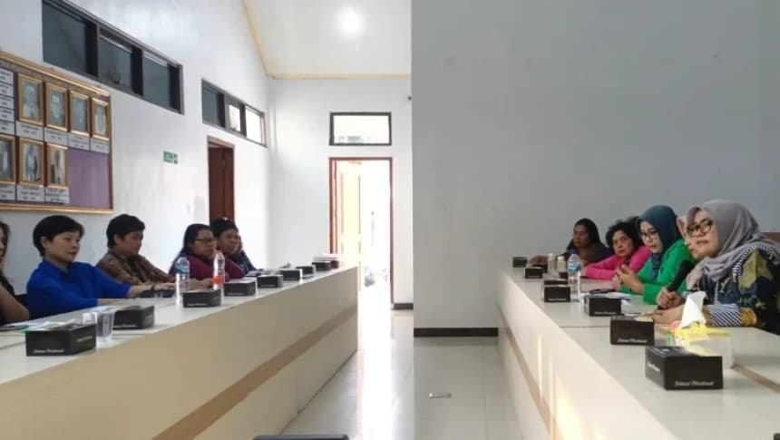 Bangun Harmoni di Tengah Kemajemukan, Fatayat NU Garut Silaturahim ke FKKG