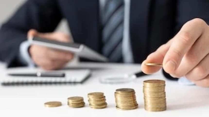 Hukum Membayar Fidyah dengan Uang