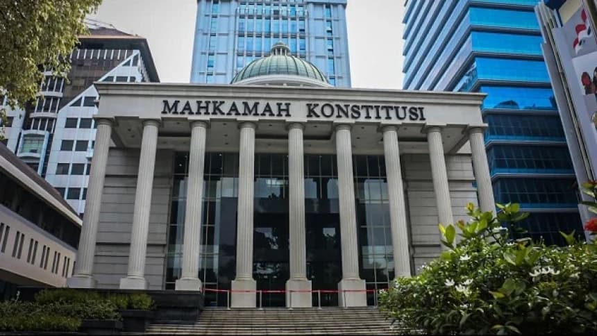 MK Putuskan Batas Usia Minimal Capres-Cawapres Hari Ini, Pasukan TNI-Polri Disiagakan