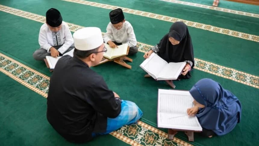 Meneladani Adab Ulama Terdahulu pada Gurunya