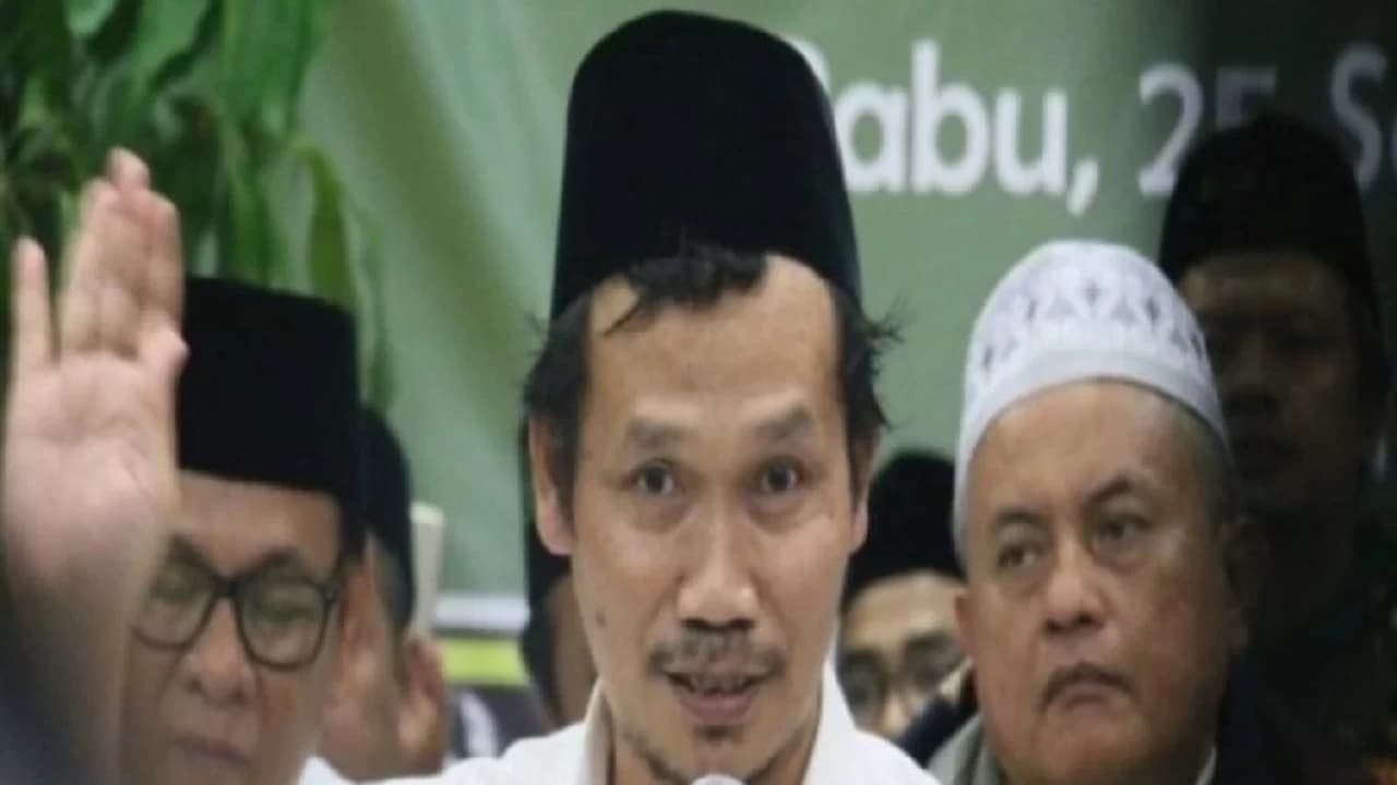 Two basic capitals for knitting nationality according to Gus Baha