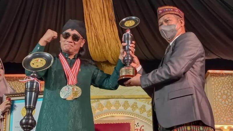 Gus Miftah Raih Tiga Rekor Unik dan Inspiratif