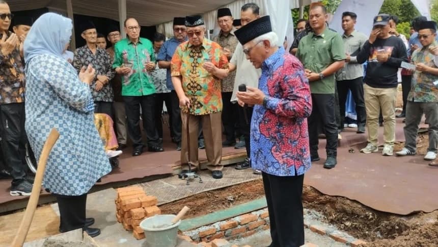 Gus Mus Pimpin Peletakan Batu Pertama Pembangunan Pusat Kajian Islam Asia Tenggara KH Abdurrahman Wahid