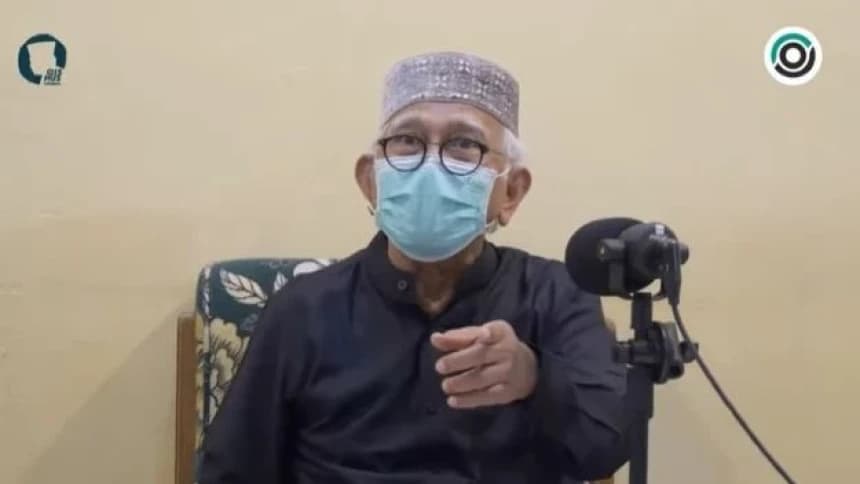 Penjelasan Gus Mus tentang Hadits 'Cinta pada yang Dicintai Orang Lain'