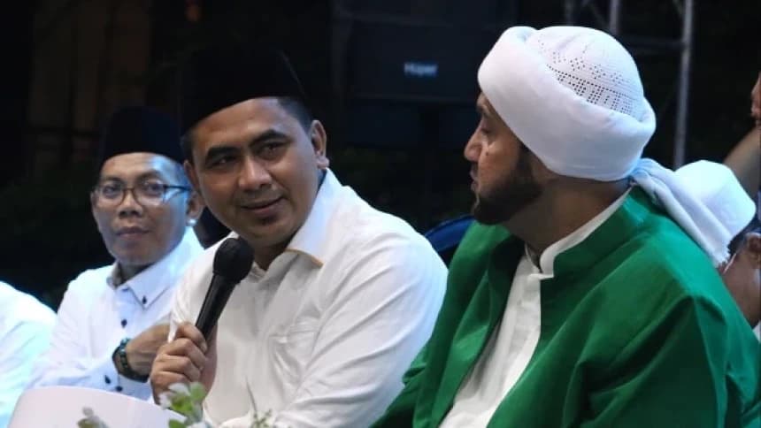 Shalawat Bersama Habib Syech, Gus Yasin: Bawa Hati Ta’alluq kepada Rasulullah