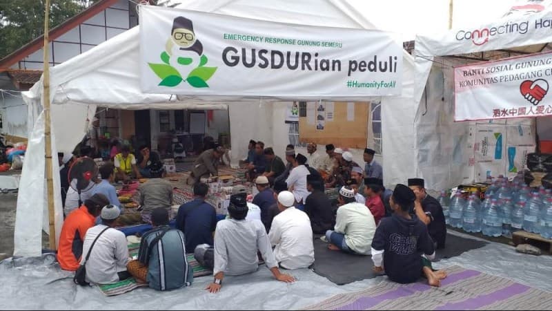 Beri Dukungan Moral, Gusdurian Peduli Gelar Doa Bersama dengan Warga Terdampak Erupsi Semeru