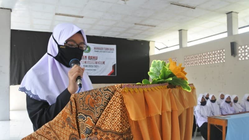 Hana Putri Aisya, Santri dari Tulungagung Pemenang Sayembara Literasi Tebuireng