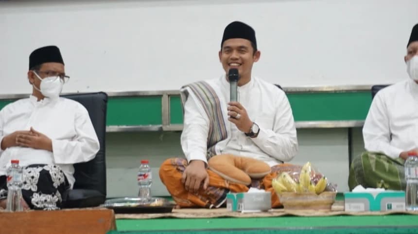 Buya Arrazy Hasyim Minta Pakar Aswaja Bagikan Ilmu di Media Sosial