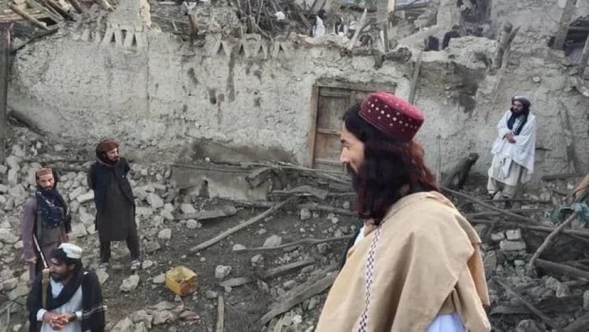 Afghanistan Diguncang Gempa, Hampir 1.000 Orang Meninggal