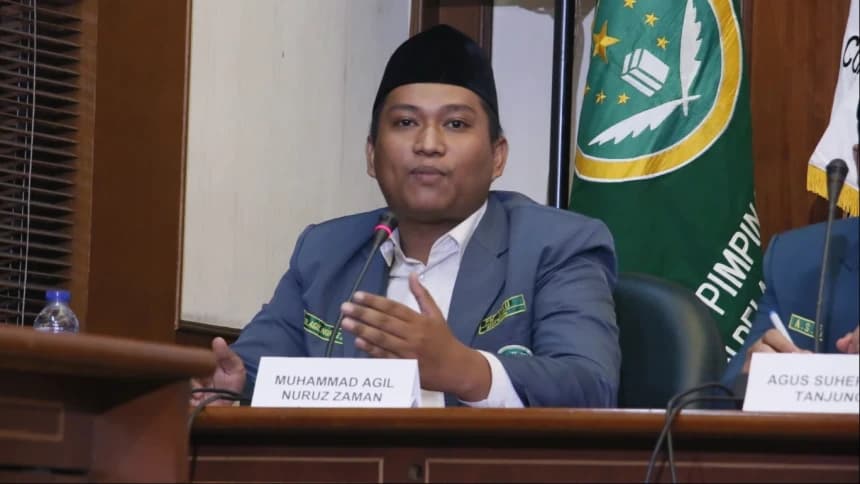 Kongres Berakhir, Ketua Umum IPNU Agil Gandeng Tangan Kader Se-Indonesia