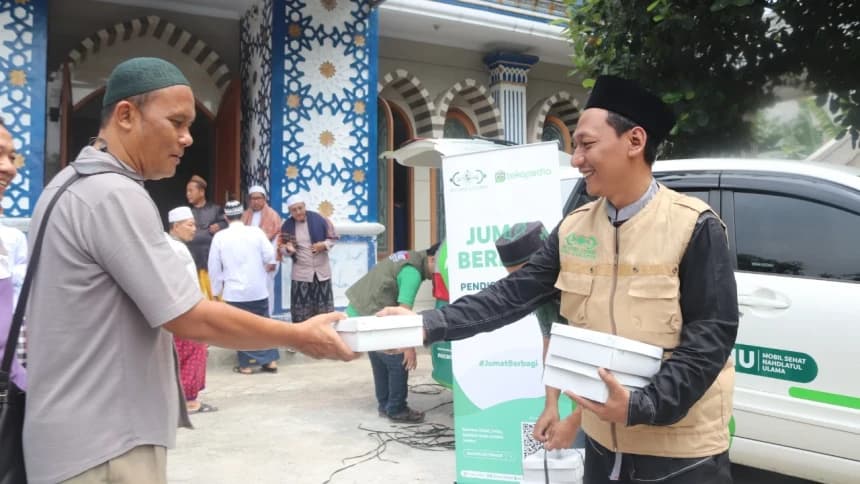 LAZISNU PBNU Rutin Distribusikan Fidyah kepada Dhuafa melalui Jumat Berbagi