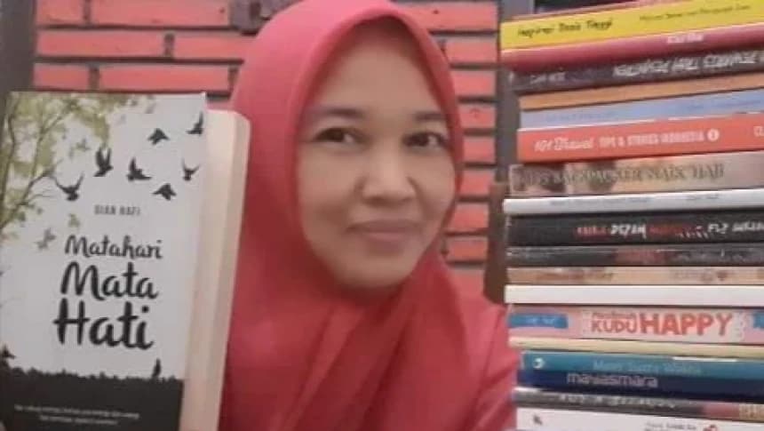 Pendapatan Pas-pasan? Coba Dapatkan Uang Tambahan Lewat Menulis