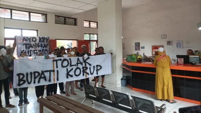 Kirim Surat ke KPK, Warga Tayu Pati Dorong Penetapan Bupati sebagai Tersangka Kasus Korupsi