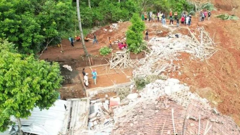 2 Dusun Diterjang Longsor, NU Cibeunying Cilacap Galang Donasi Kemanusiaan