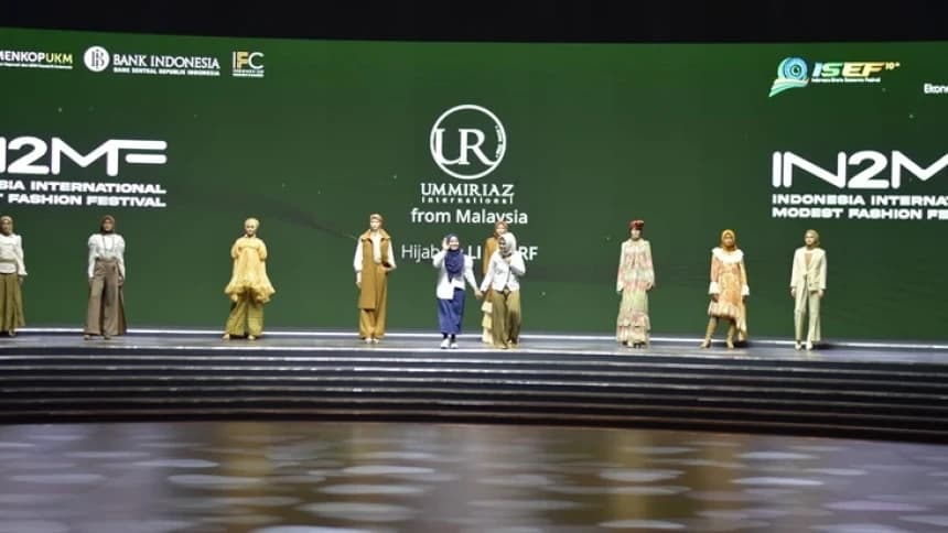 Karya Desainer Santri Purworejo Tampil di Indonesia International Modest Fashion Festival