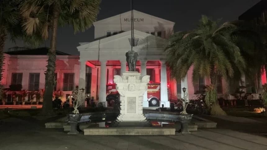 Kebakaran Museum Nasional Lalap Lukisan dan Barang Bersejarah