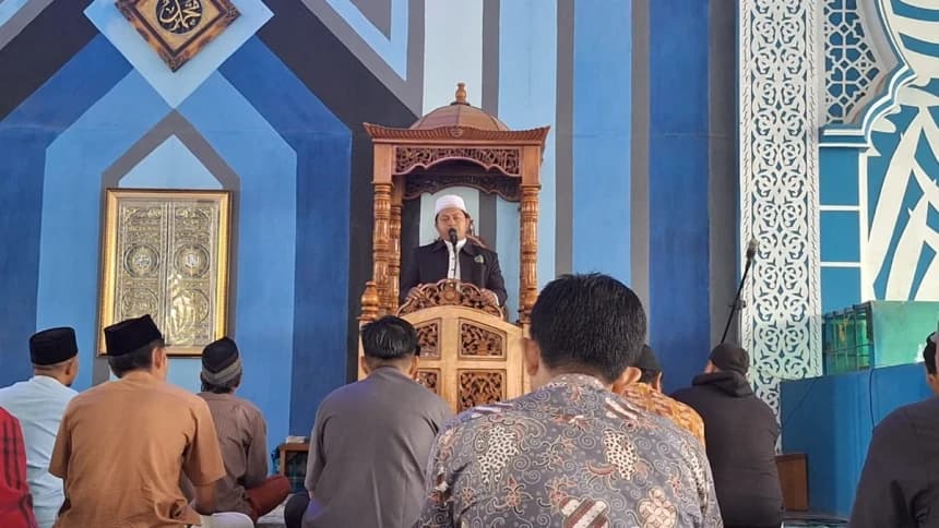 Haruskah Khatib Menyebutkan Sumber Hadits saat Khutbah Jumat?