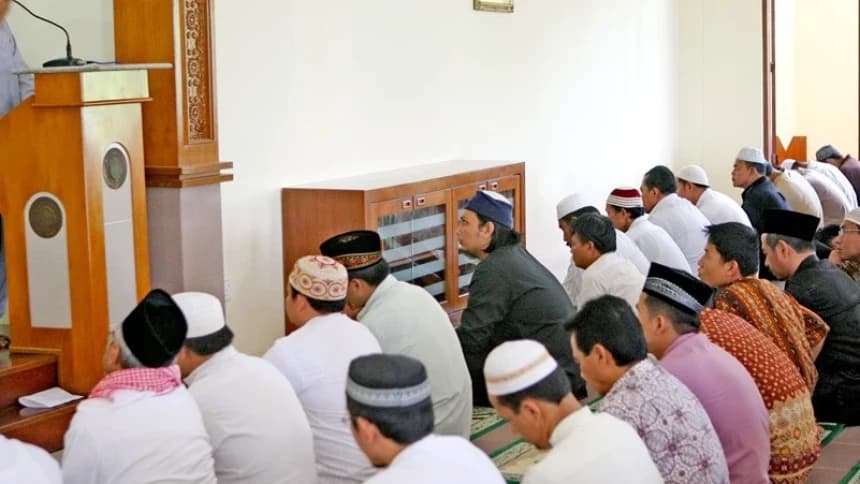 Khutbah Jumat: Bersyukur atas Nikmat Lahir dan Batin