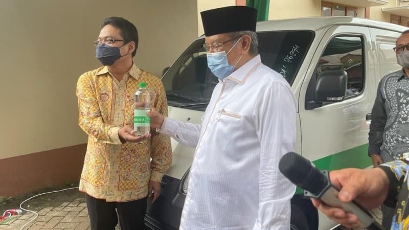 Kiai Said Luncurkan Produk Air Mineral Kerja Sama INKOPTANU