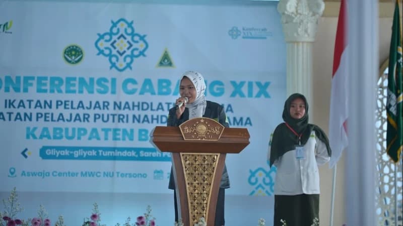Ramah Lingkungan, IPNU-IPPNU Batang Jateng Hindari Gelas Plastik dan Tanam Ribuan Bibit Pohon