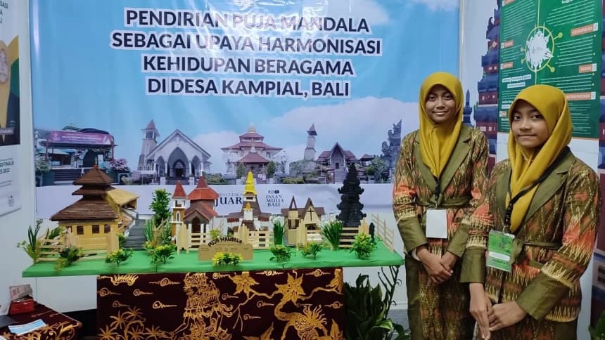 Jika di Jakarta Katedral Mepet Istiqlal, di Bali 5 Rumah Ibadah Berdampingan
