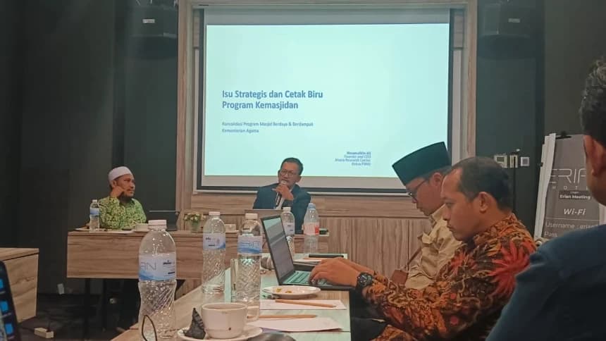 Tak Hanya Tempat Suci, Masjid Juga Harus Jadi Pusat Solusi Problem Masyarakat