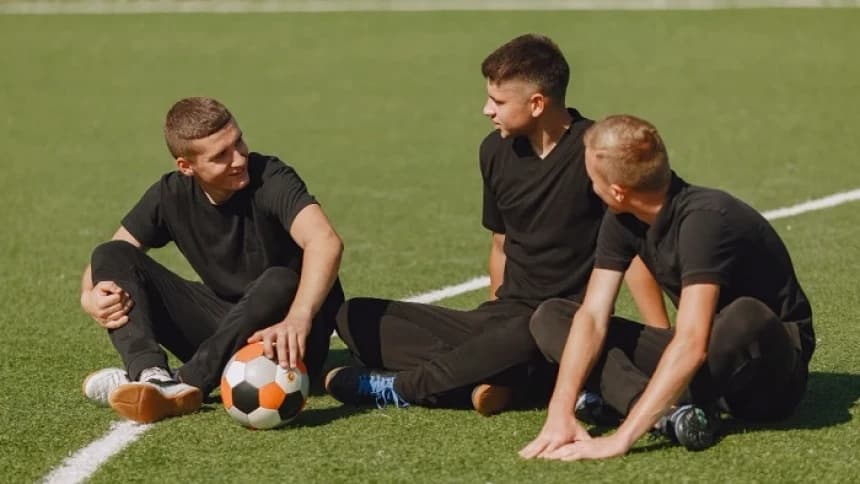 Sahkah Shalat dalam Keadaan Berkeringat Setelah Bermain Futsal?