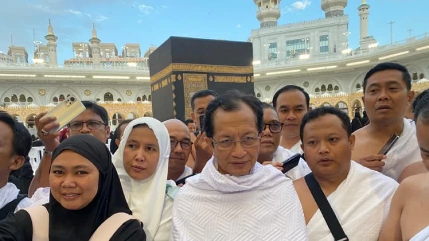 Di Depan Kabah, Menag Beri 4 Pesan untuk Petugas Haji dalam Melayani Jamaah