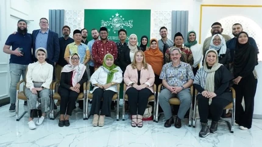 Pemuda Muslim Australia Kunjungi PBNU, Berprofesi Guru hingga Aktor