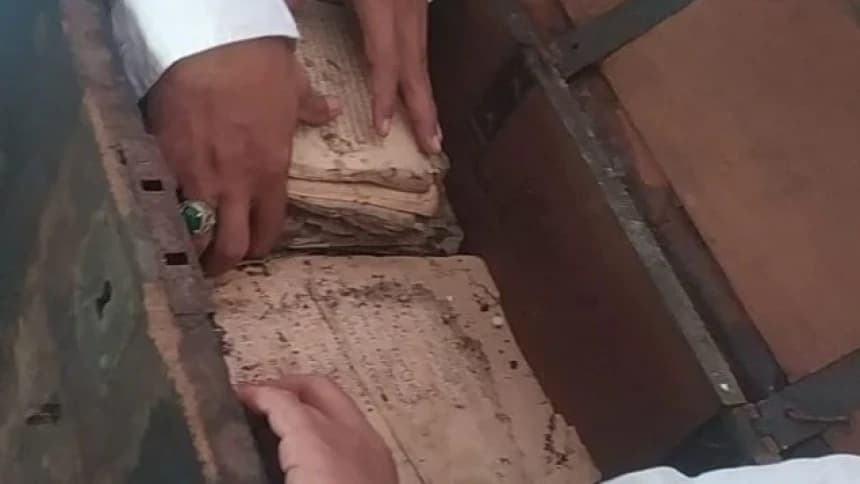 Saat Peti Manuskrip Ulama Padangan Ditemukan